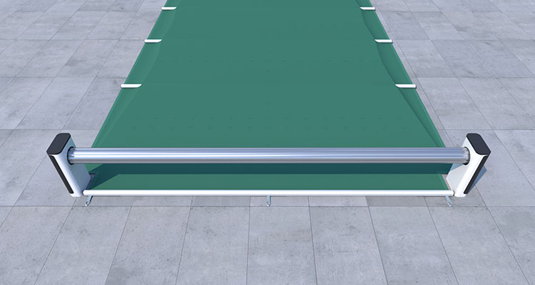 Sicherheitsabdeckung Pool mit Ausschnitt für Rollladenpfosten