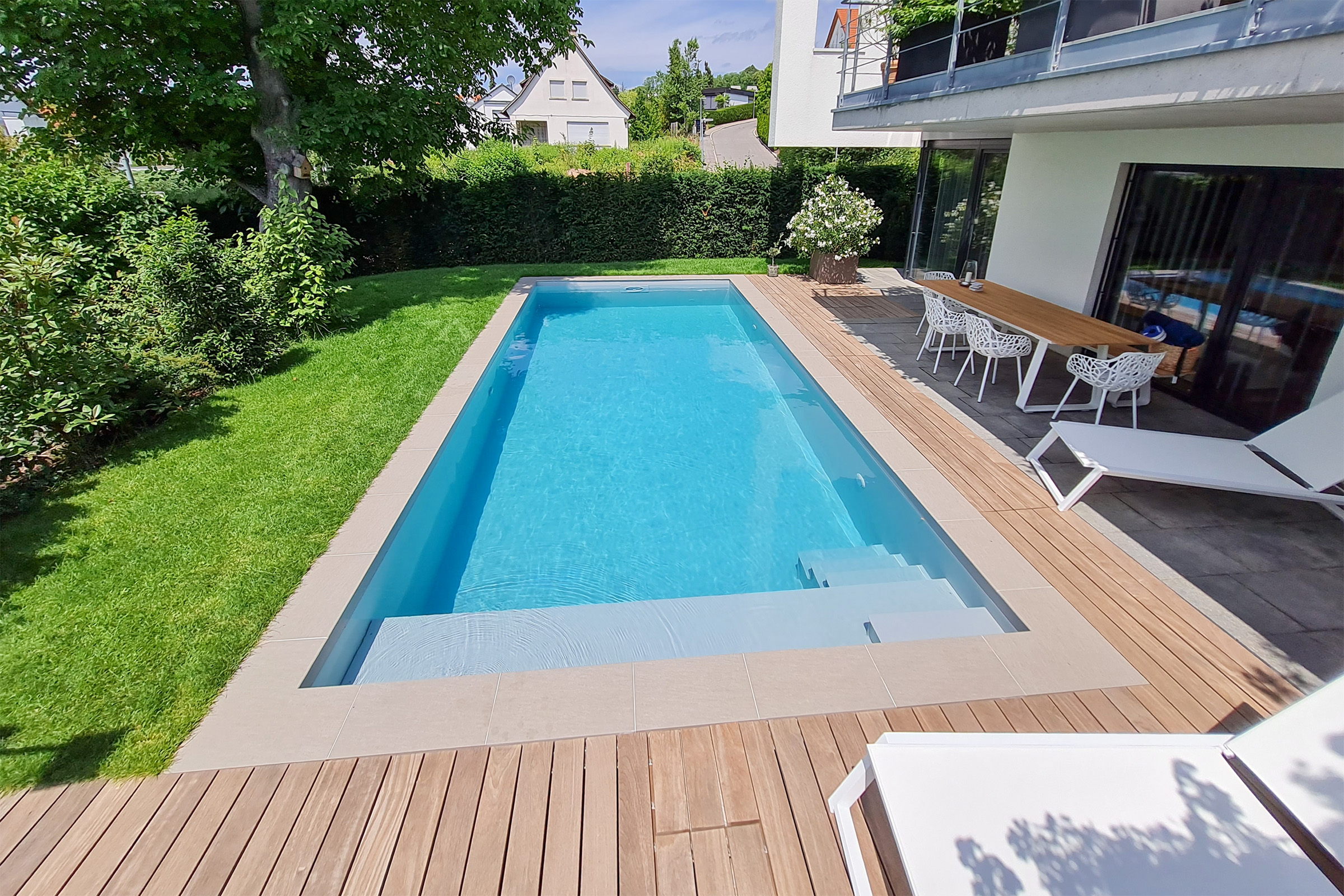 pp-pool-grau-skimmerpool-mit-rollo-in-sitzbank-008a Prime ISO PP Skimmerbecken 3x9 m