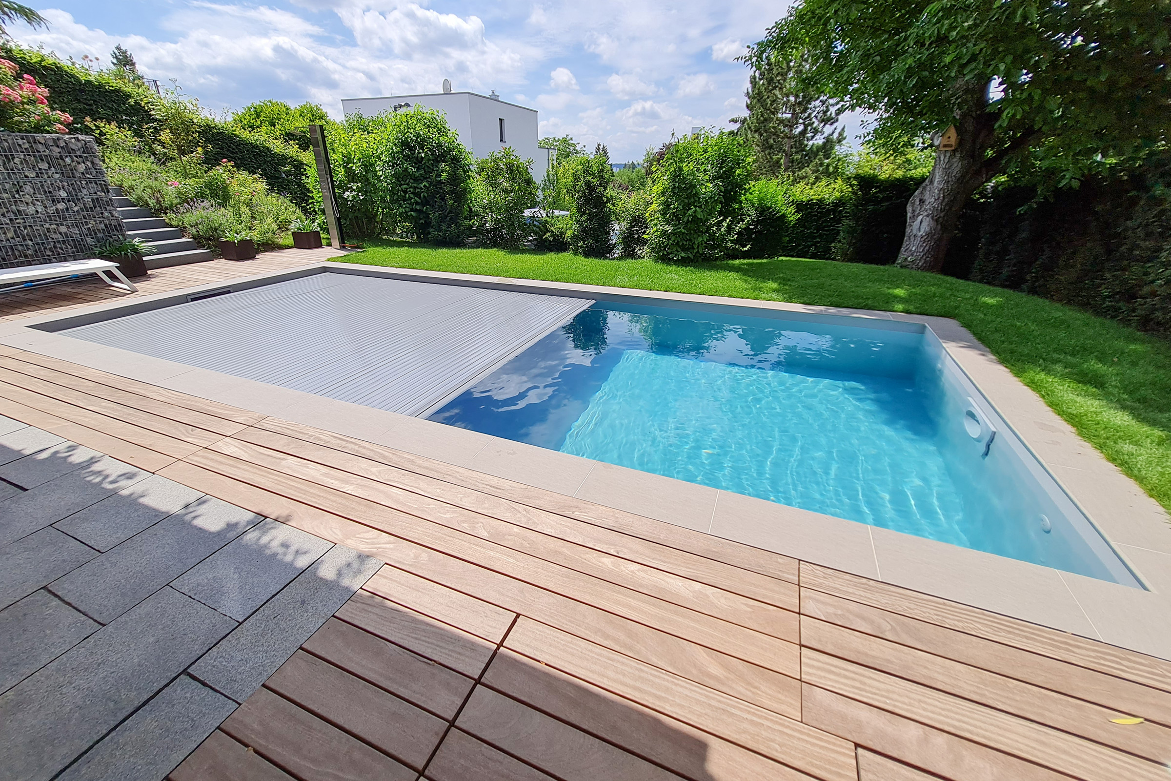 pp-pool-grau-skimmerpool-mit-rollo-in-sitzbank-010a Prime ISO PP Skimmerbecken 3x9 m