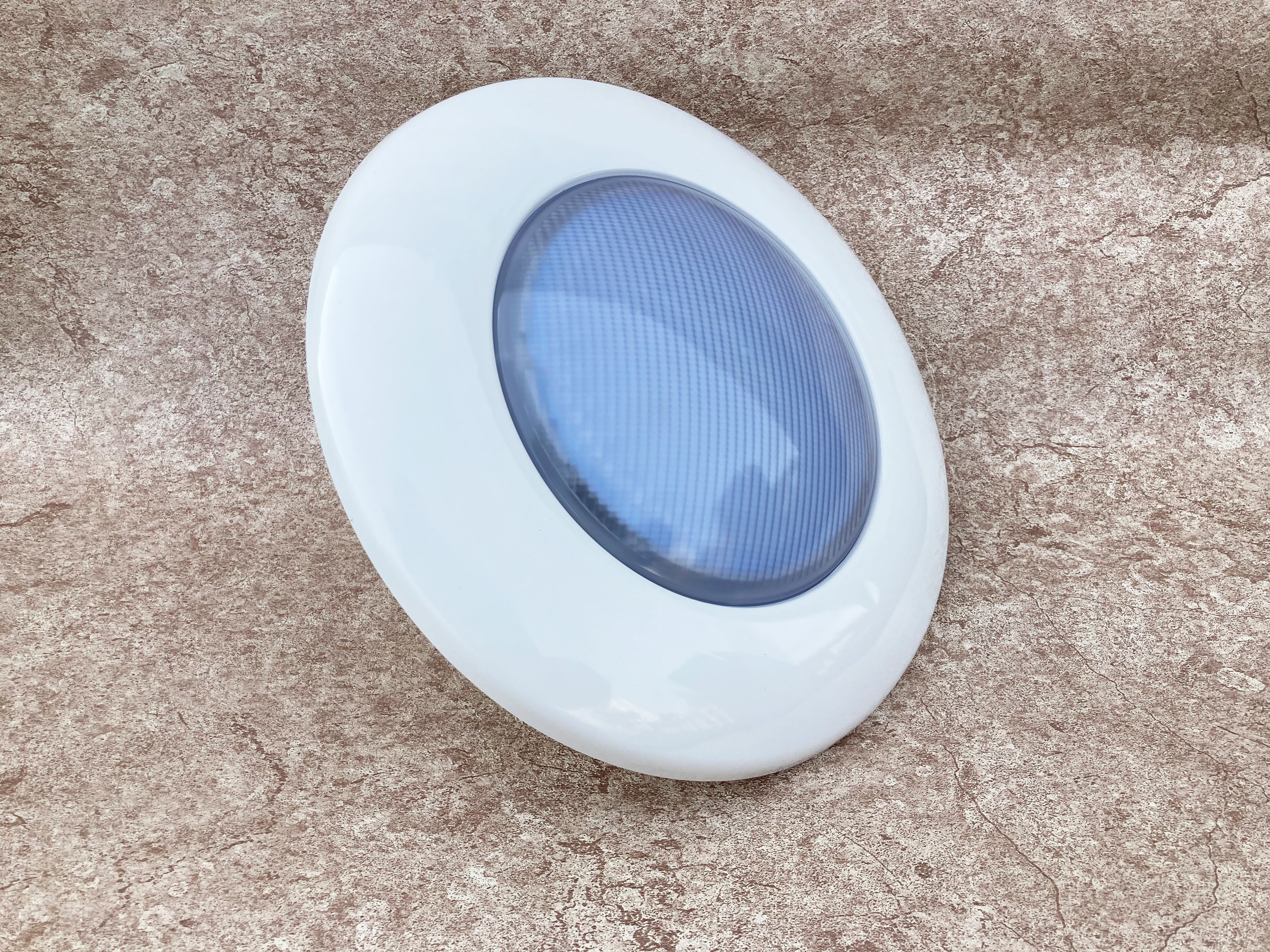 LED Pool Unterwasserscheinwerfer Einsatz PAR56 Europe, weißes Gehäuse mit blauem Lichtfeld
