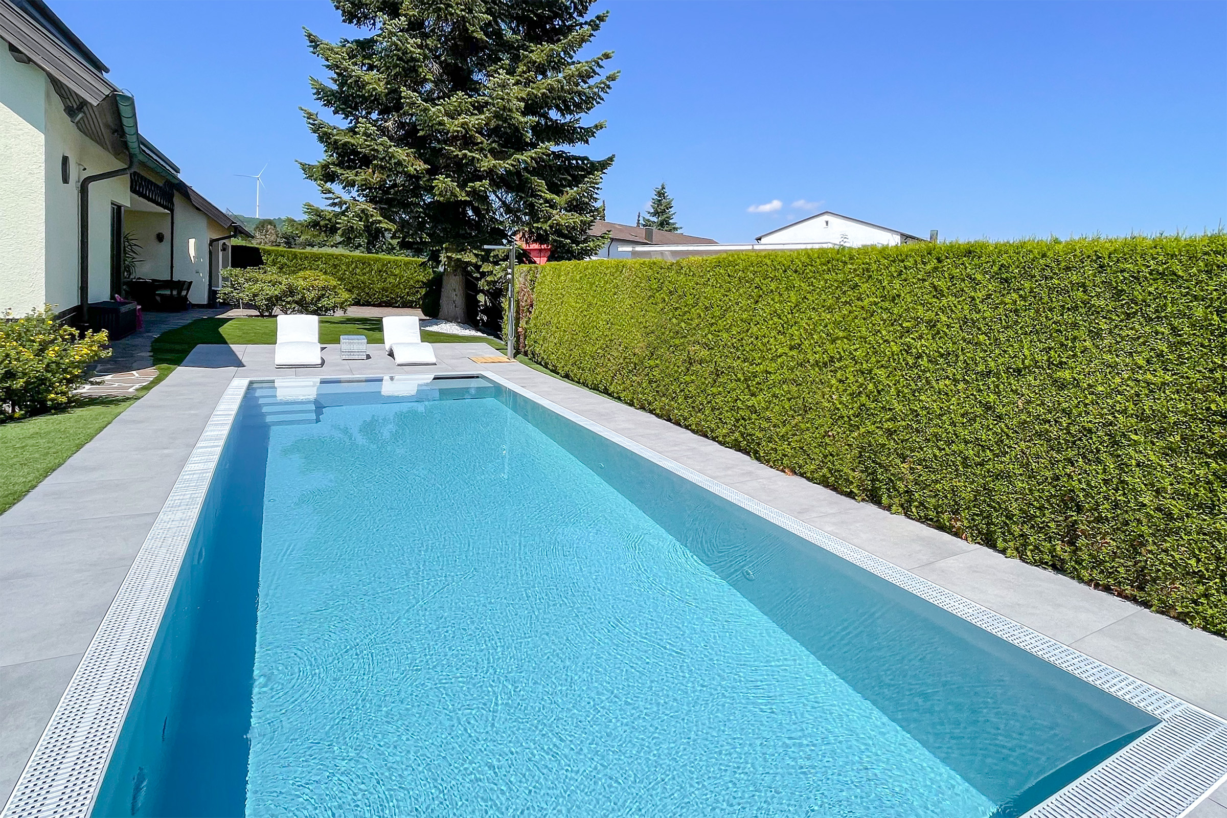 pp-rinnenbecken-pime-pp-108-grau-005a Prime PP-Pool 4x11 m Überlaufbecken